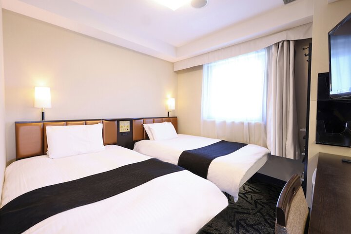 Room 9 of 41