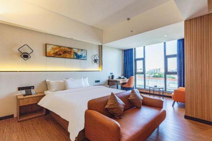 Ximen Hotel (Shantou High-speed Railway Station)
