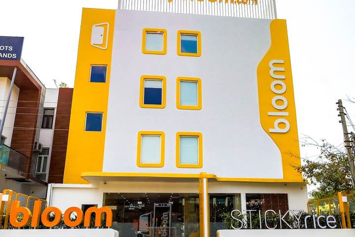 Bloom Hotel - Golf Course Road Sector 43