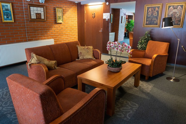 Lobby sitting area