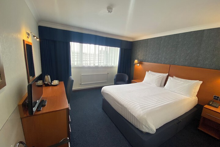 Room 59 of 102