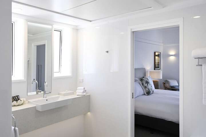 Room 37 of 149