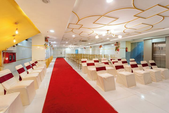 Ballroom/Hall 39 of 46