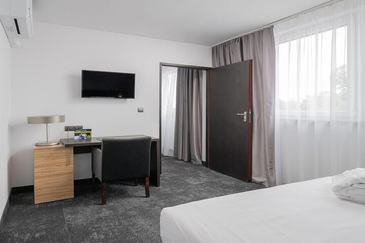Room 63 of 139