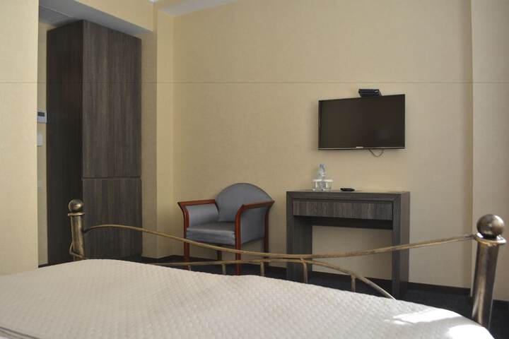 Room 30 of 101
