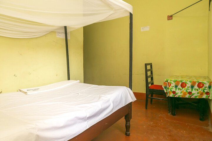 Room 15 of 18