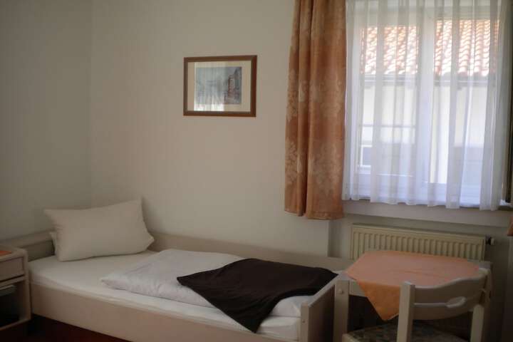 Room 7 of 39