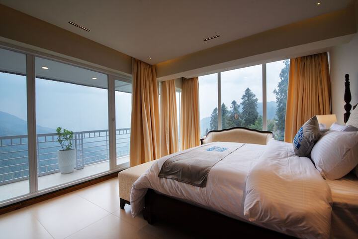Room 10 of 55