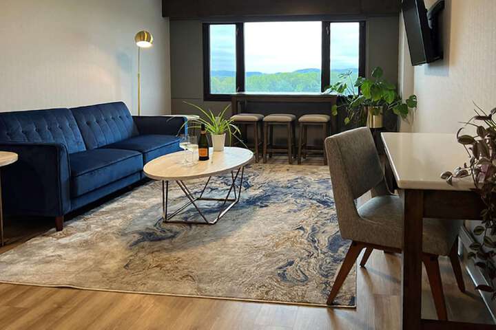 Room 52 of 123