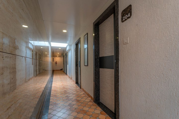 Hotel 4 of 187