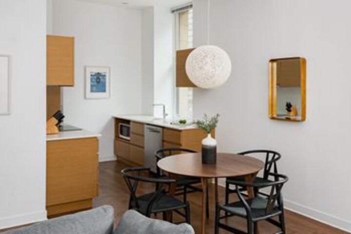 Room 11 of 22