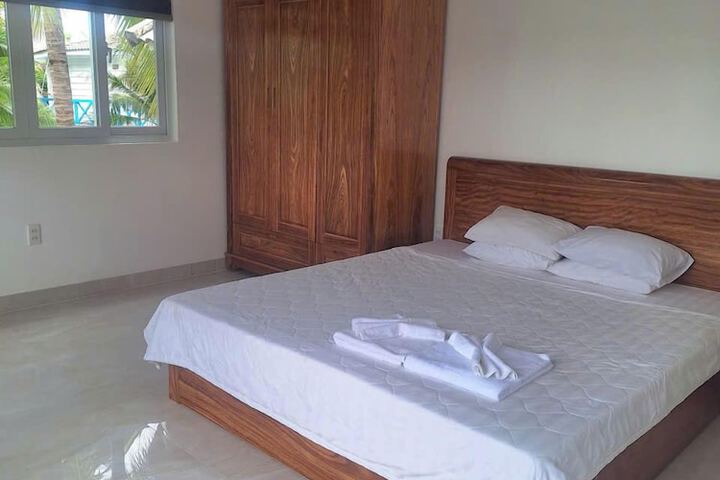 Room 22 of 65
