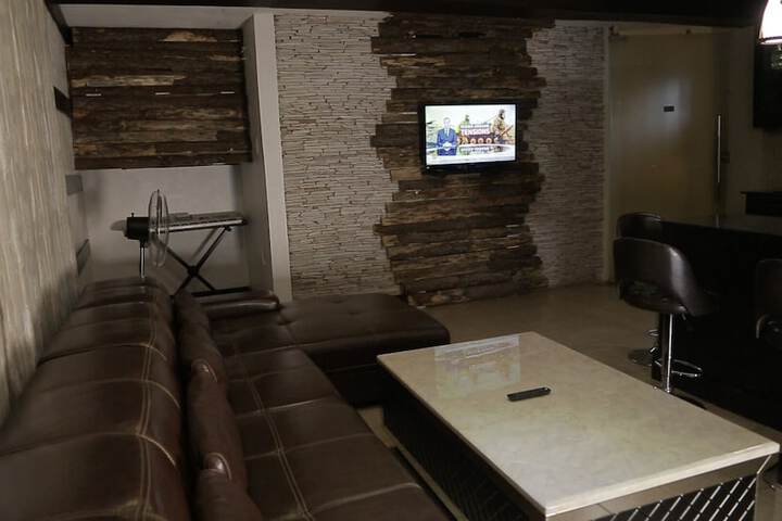 Room 15 of 34