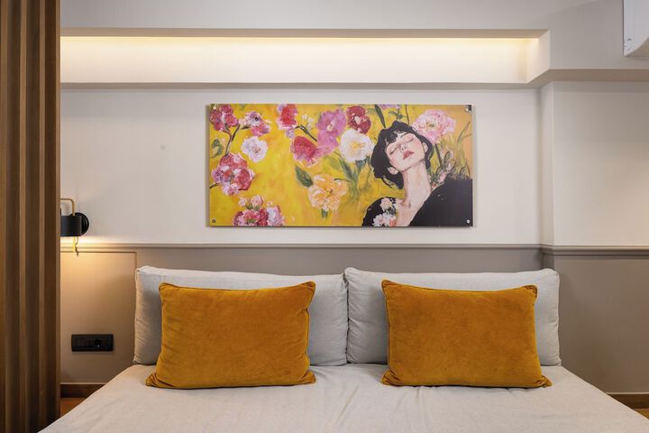 Room 52 of 70