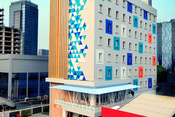 Exterior of Dafam Express Jaksa Jakarta