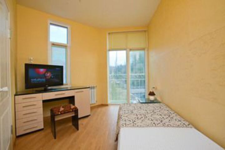 Room 67 of 176