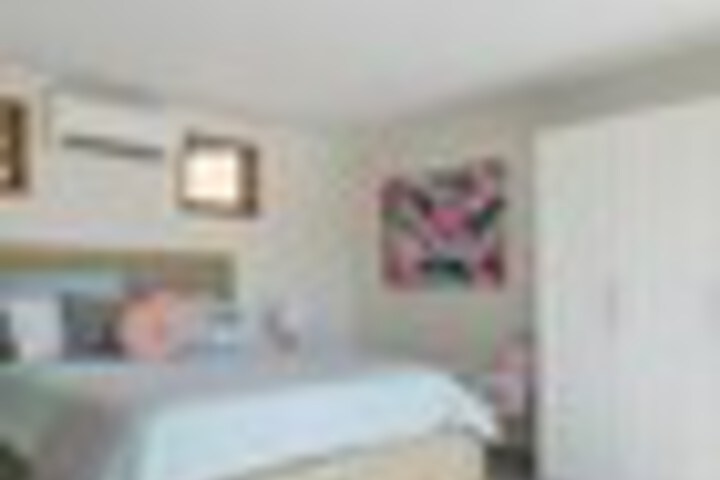 Room 14 of 23