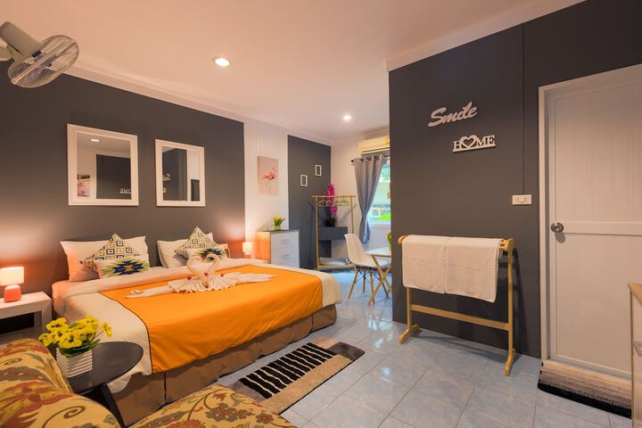 Room 8 of 30