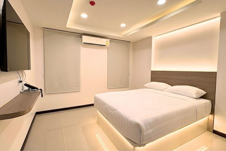 Room 11 of 78