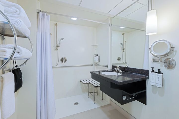 Room 20 of 85