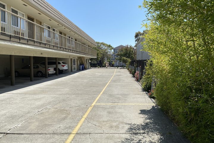 Property Grounds 22 of 37