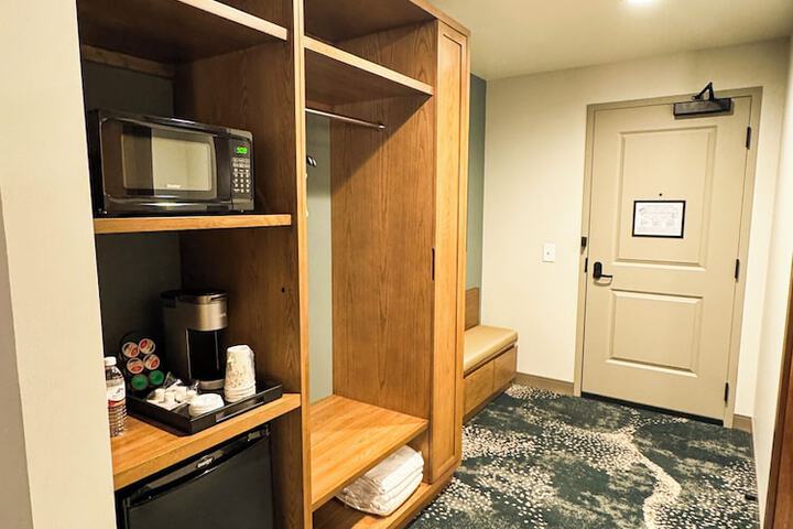 Room 19 of 34