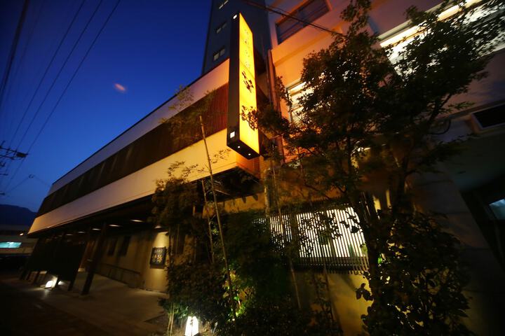 Hotel 37 of 40