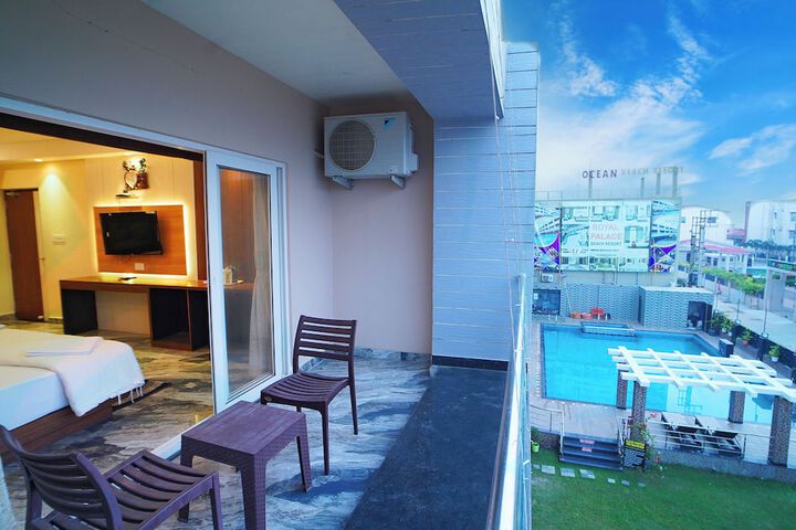 Hotel 74 of 81