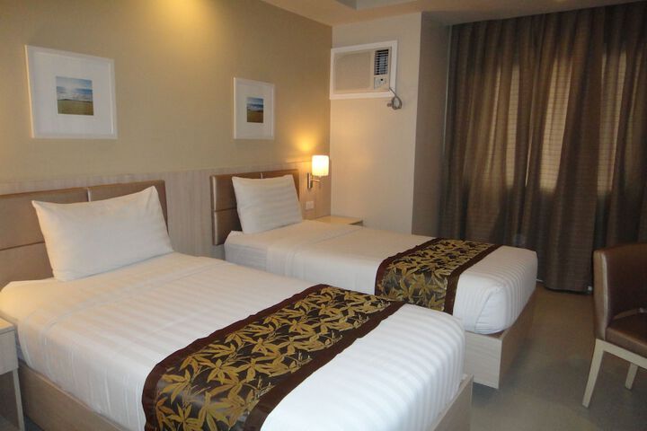 Room 14 of 31