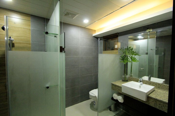 Room 40 of 74