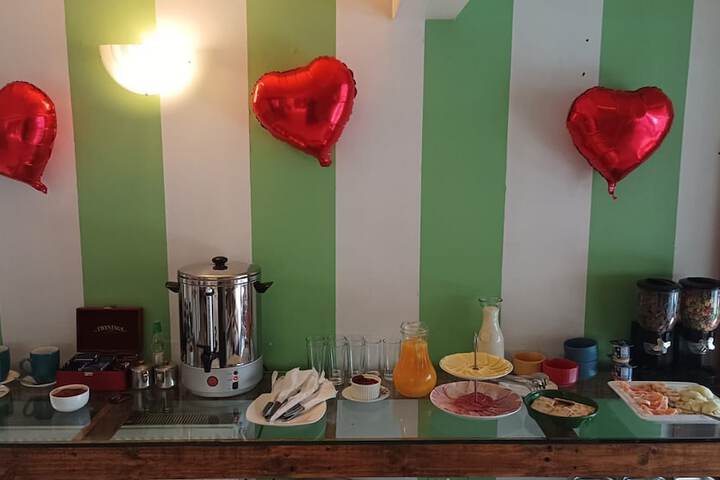 Breakfast/Coffee Service 60 of 96