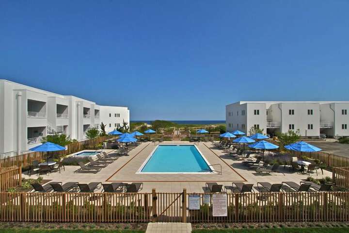 Pool 205 of 219
