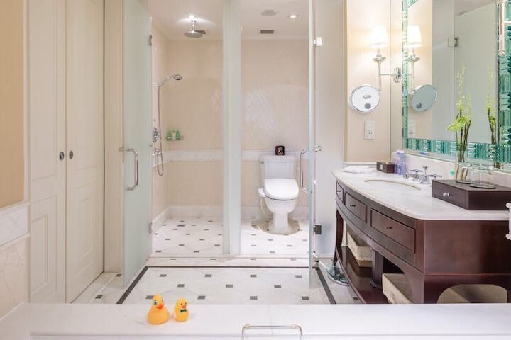 Bathroom Interior Photo