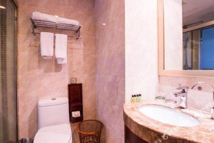 Jinou Hotel