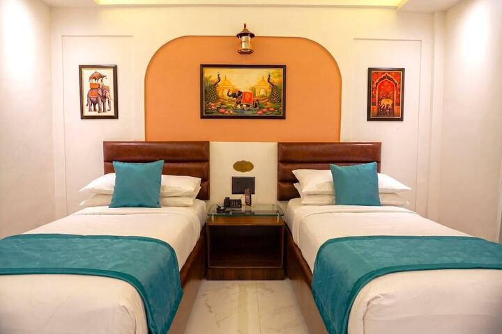Room 45 of 111