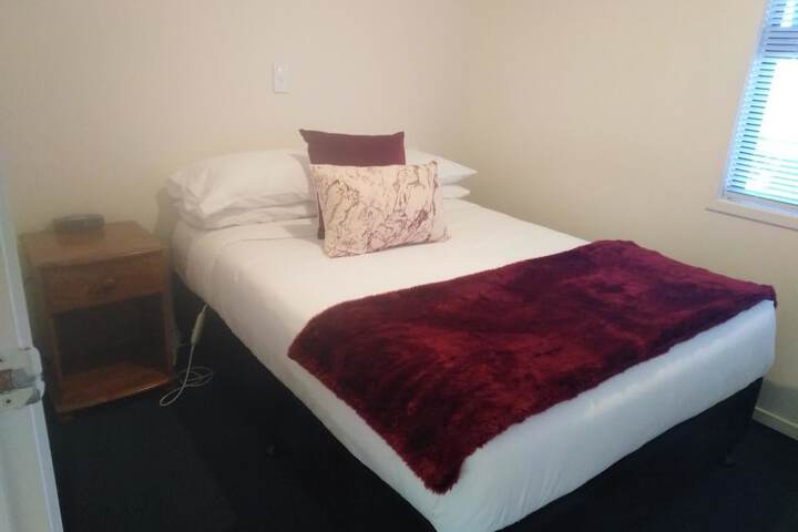 Room 15 of 96