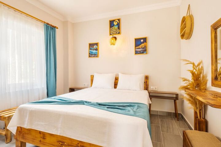 Room 4 of 34
