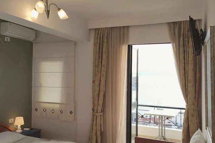 Room 57 of 177