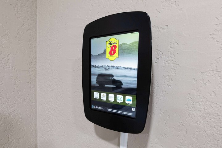 Business Center 59 of 66