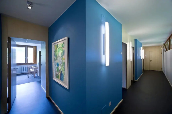 Room 8 of 11