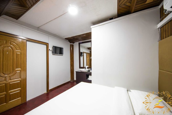 Room 31 of 47