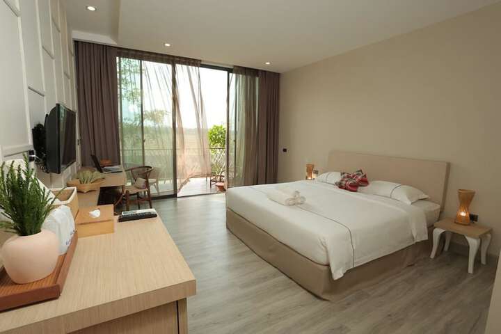 Room 6 of 54