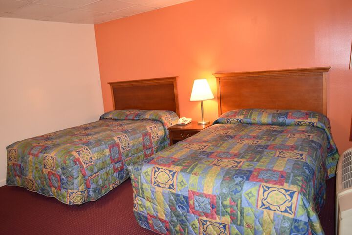 1 Double Bed (2 of 4)