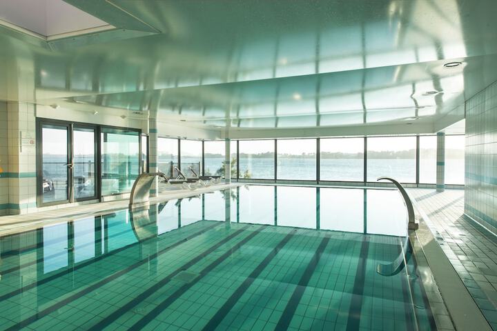Pools & Facilities