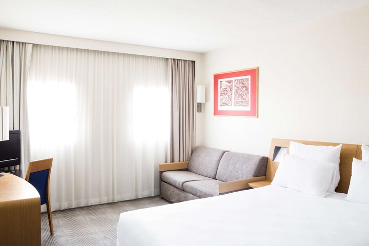 Room 17 of 130