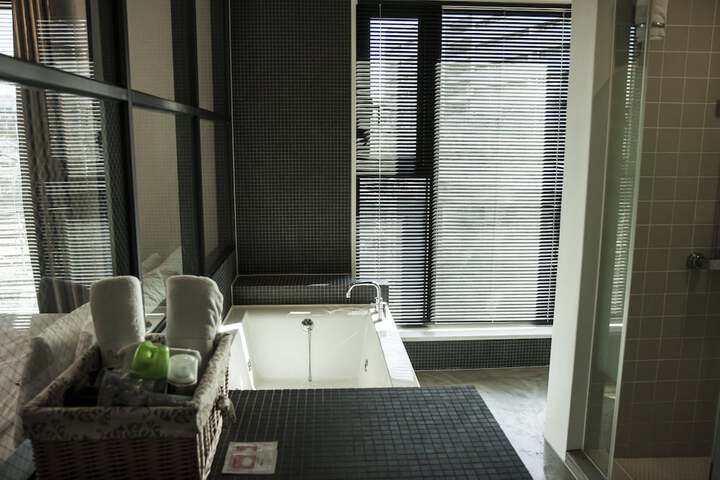 Room 67 of 92