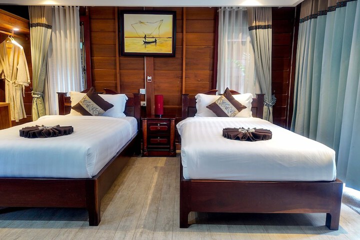 Room 37 of 72