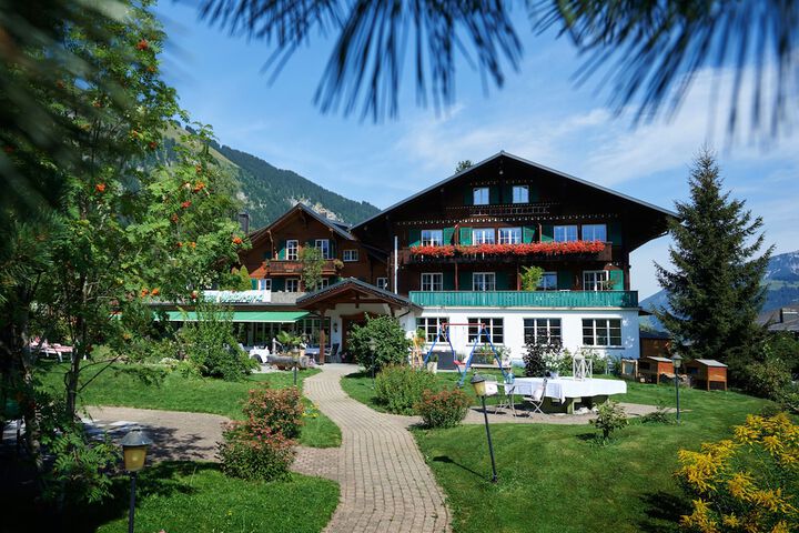 Hotel Waldrand in Lenk
