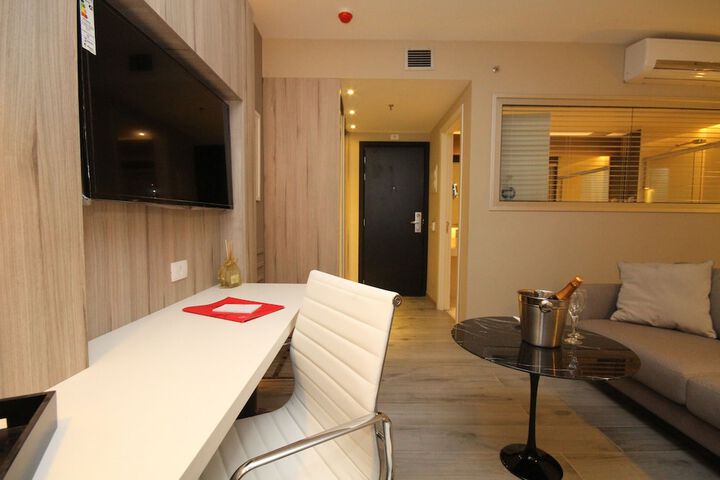 Room 25 of 110