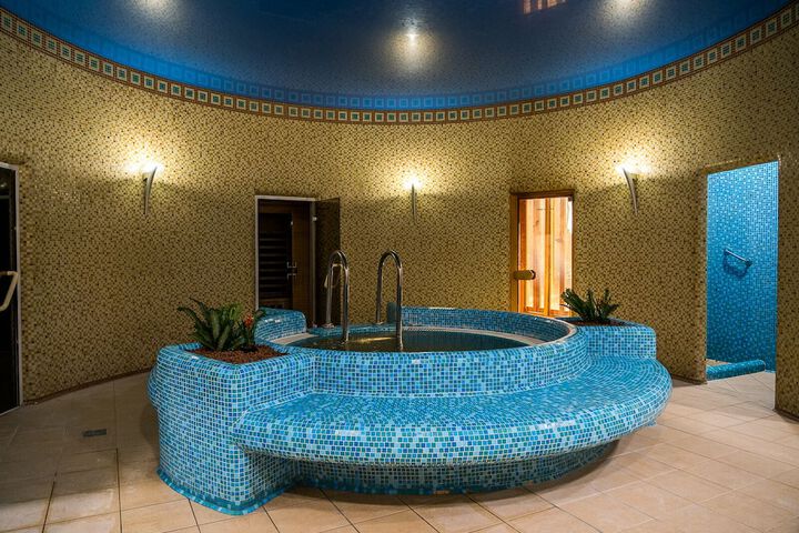 Pool 120 of 143